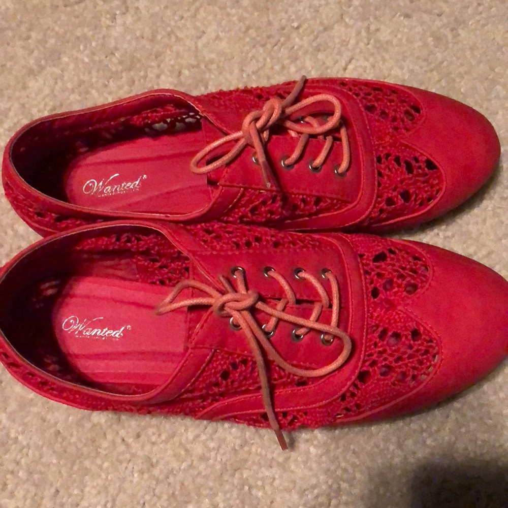 Red flats - Picture 3 of 4